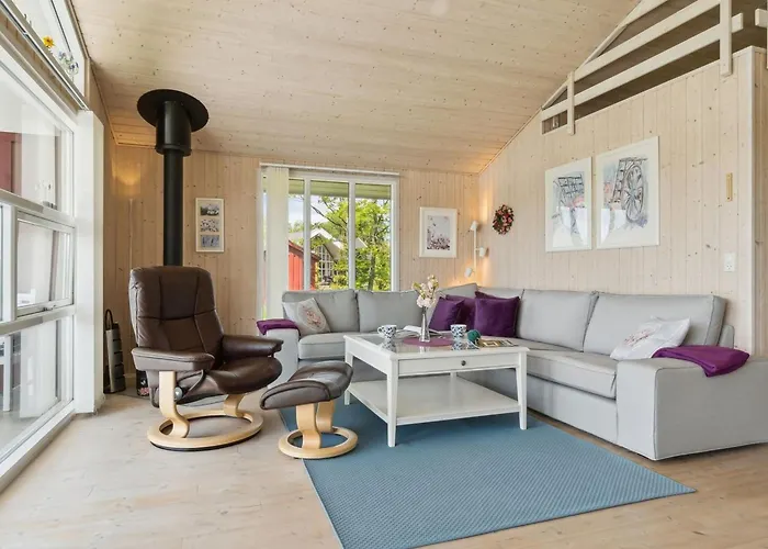 Blondine - 1-4km From The Sea By Interhome * Hals